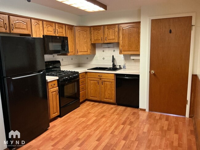 Building Photo - 10173 W 68th Way