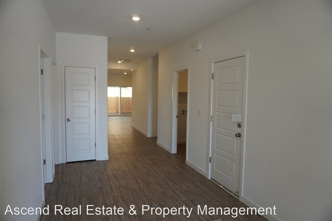 Foto del edificio - 4 br, 2 bath House - 9618 Greenwood Glen Ln