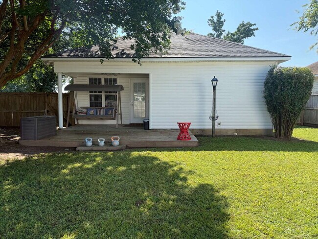 Foto del edificio - 115 Lauren Ln