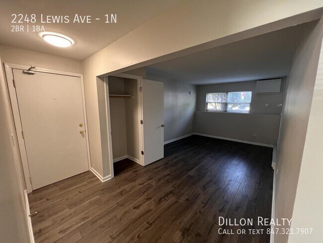 Foto del edificio - 2248 Lewis Ave