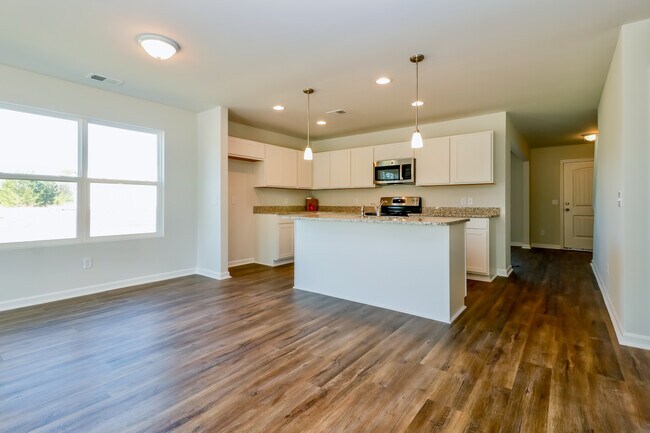 Building Photo - 153 Tondee Wy