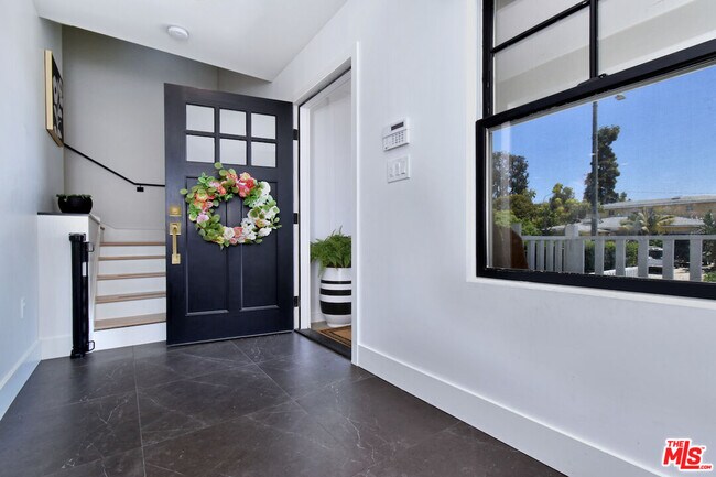 Foto del edificio - 3517 Inglewood Blvd