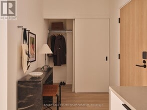 Building Photo - 65 Trinity St