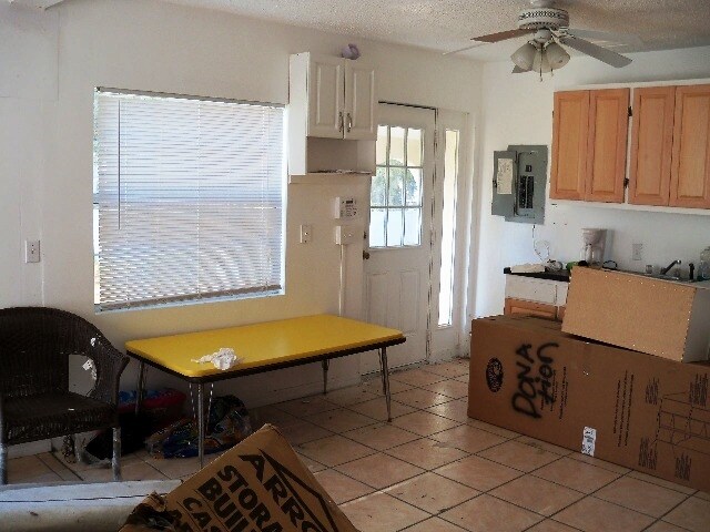 Foto del edificio - 2403 9th Ave W