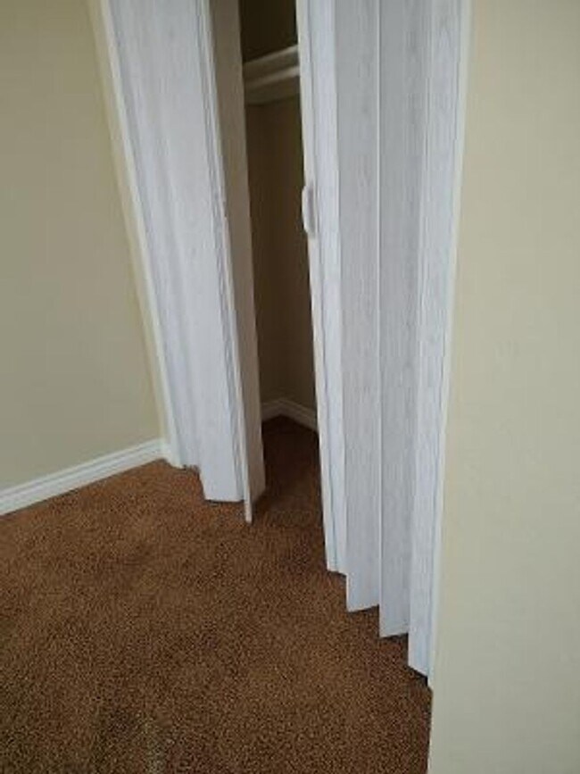 Building Photo - STINE ROAD #D