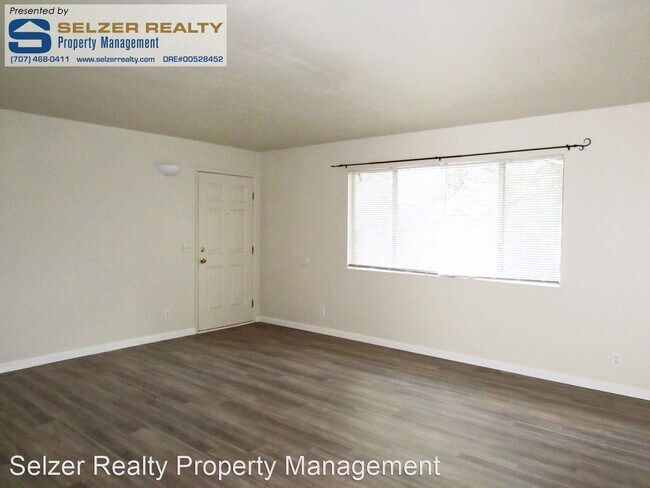 Building Photo - 3 br, 1 bath House - 8901 East Road