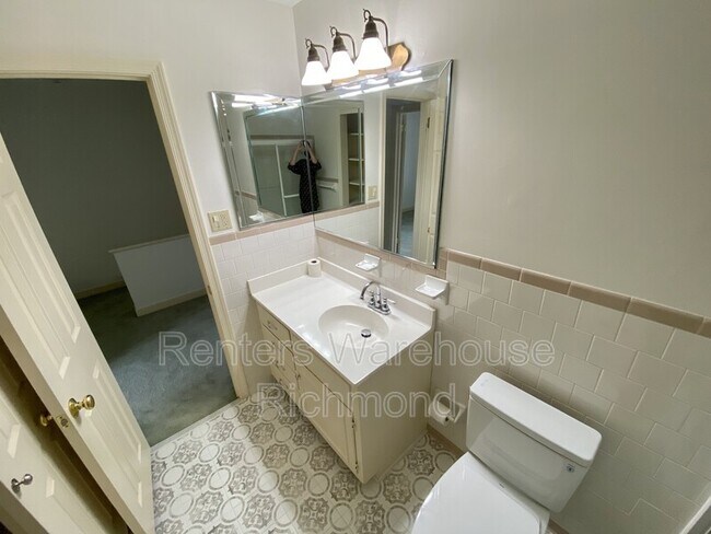 Building Photo - 2215 Brightmoor Ct