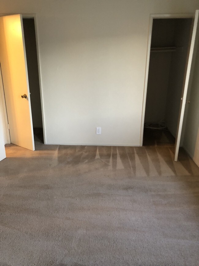 Foto del edificio - 8092 Larson Avenue