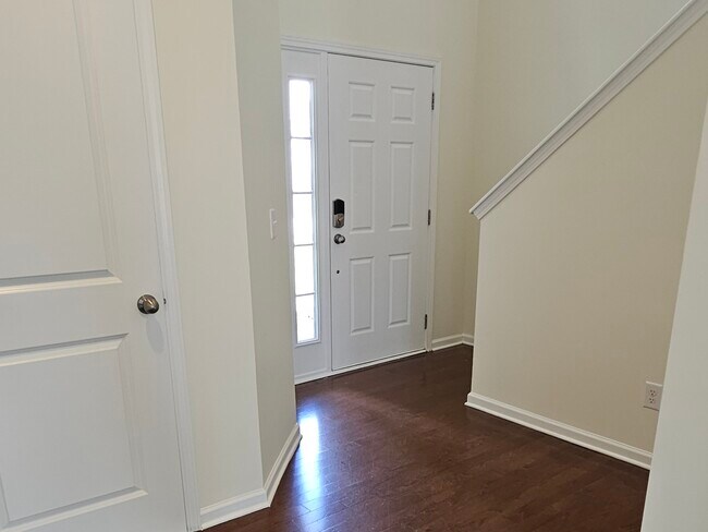Foto del edificio - 401 Bear Tree Ct