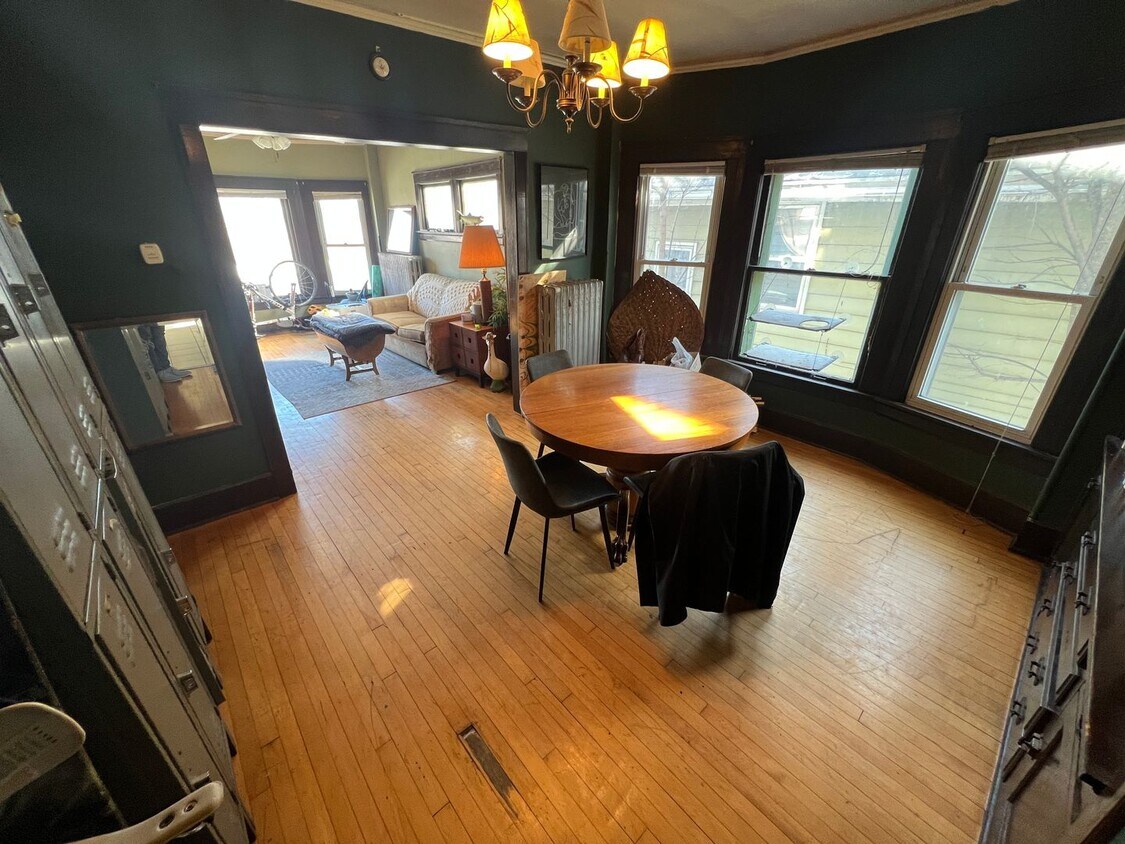 Foto principal - 2417 N Cramer St