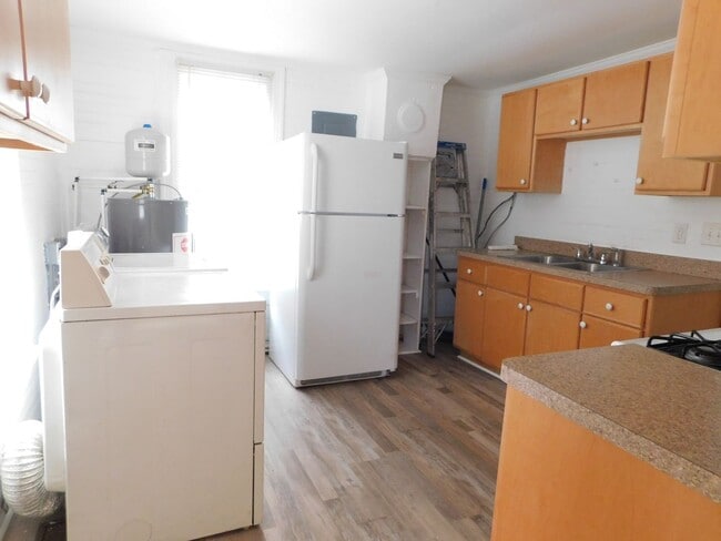 Building Photo - 3 bedroom 1 bath in Elizabeth City