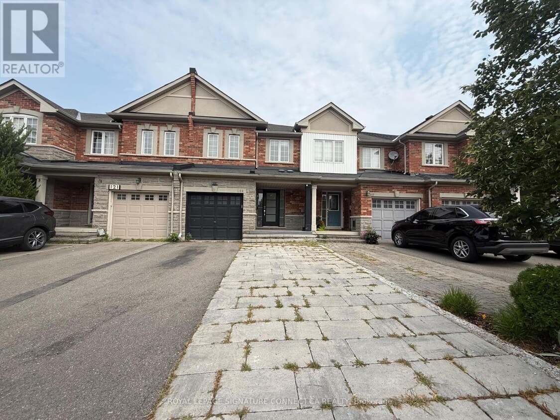 Primary Photo - 119 Carrier Crescent
