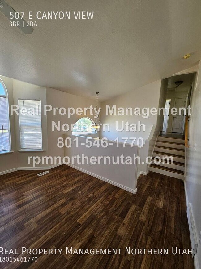 Building Photo - 507 Canyon View Dr