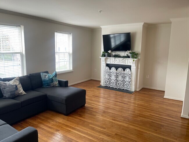 Foto del edificio - 4713 Kings Mill Way
