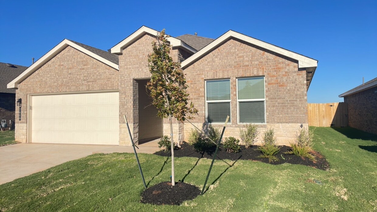 Primary Photo - Brand New 4 Bedroom 2 Bath Home in Yukon S...