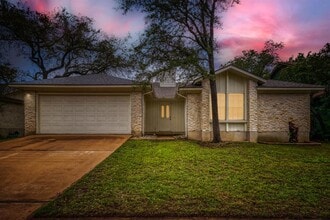Building Photo - 11922 Meadowfire Dr