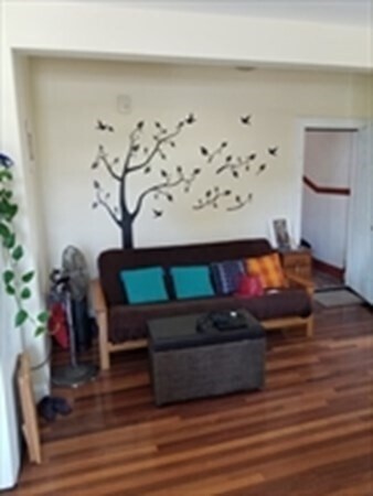 Building Photo - 109 Cushing St