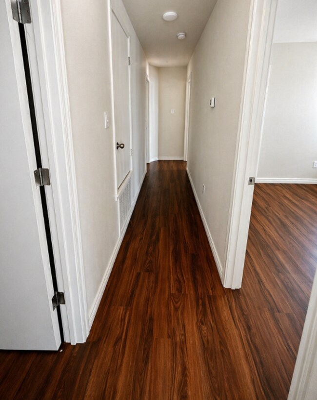Building Photo - AVAILABLE NOW; APPLY TODAY ON OUR WEBSITE -1 MONTH FREE
