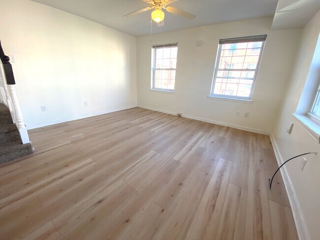 Building Photo - 1453 N 4th St