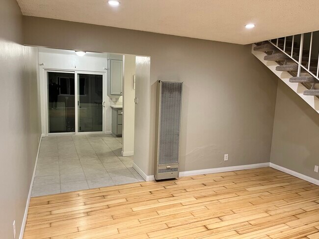 Foto del edificio - 235 N Buena Vista St