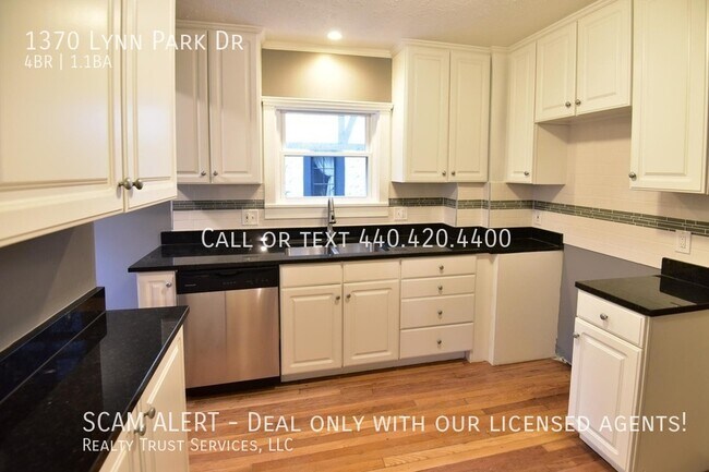 Building Photo - 1370 Lynn Park Dr