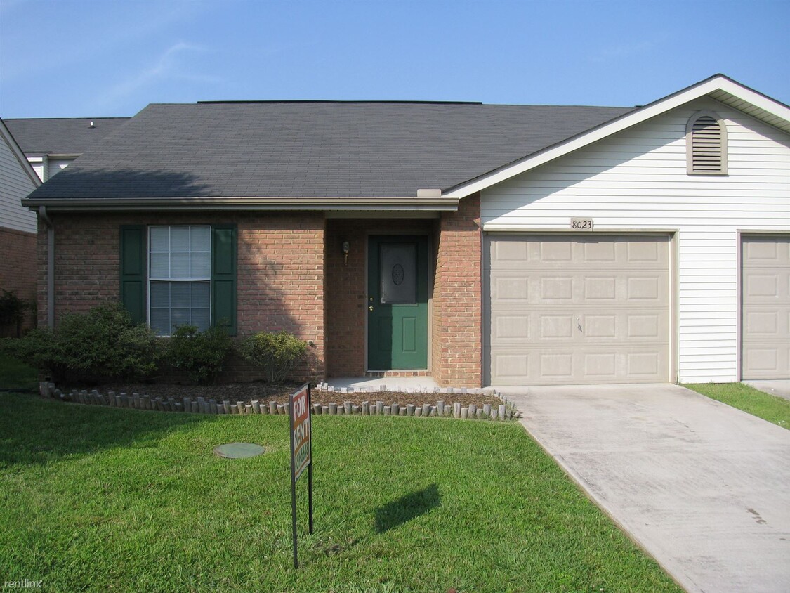 Primary Photo - 2 br, 2 bath Condo - 8023 Chambord Way