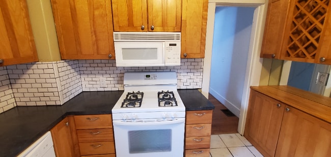 Building Photo - 4703 Fremont Ave N