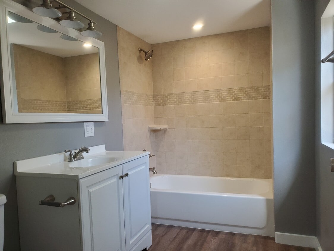 Foto principal - 2824 W Beauregard Ave