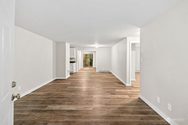 Foto del edificio - 5113 Rumac St SE