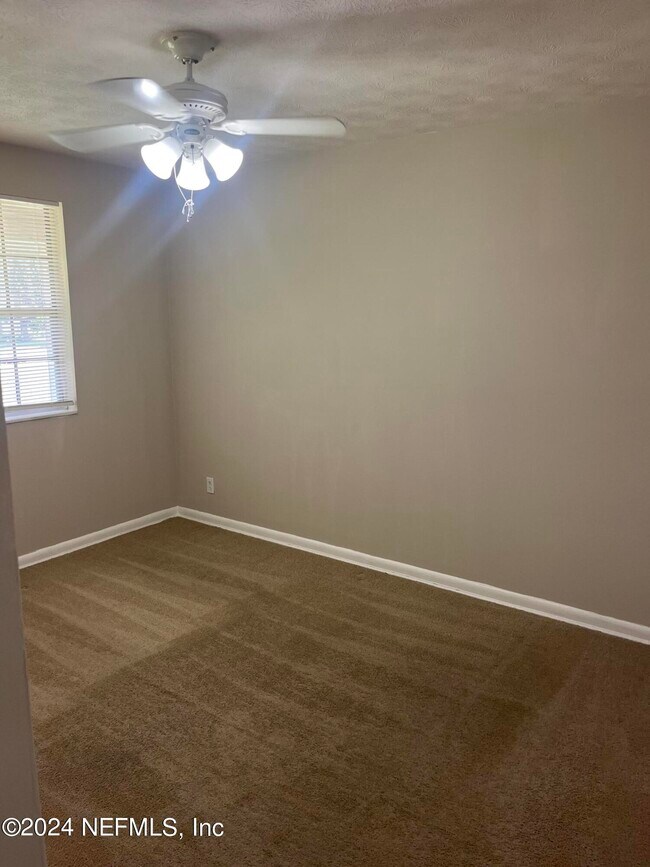 Building Photo - 1760 Mindanao Dr
