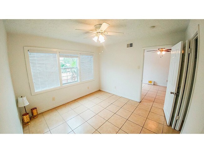 Building Photo - 3012 Truxillo St