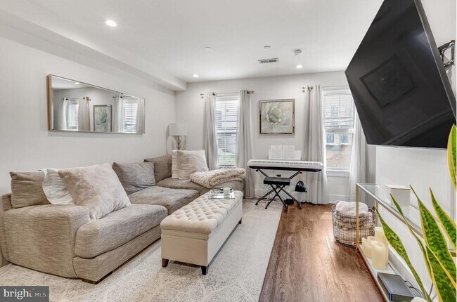Foto del edificio - 834 N 19th St