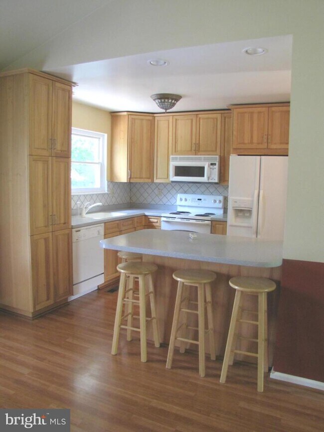 Building Photo - 8612 Castlemill Cir