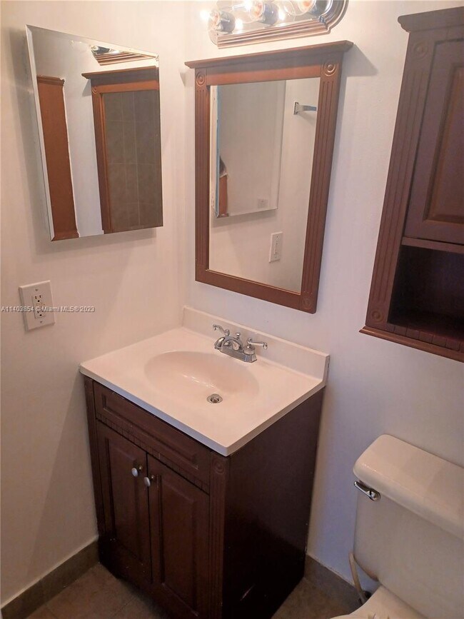 Building Photo - 15500 SW 80th St