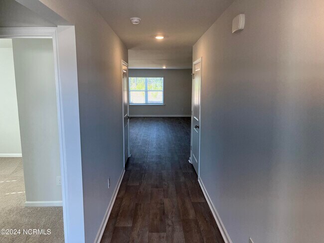 Building Photo - 1167 King Eider Wy