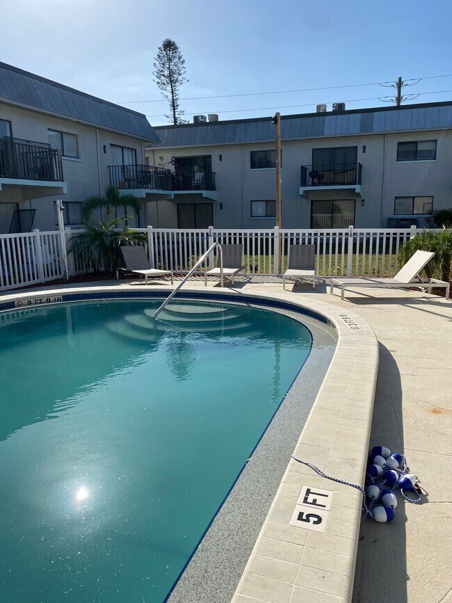 The Cove at 2950 Apartments at 2950 Royal Palm Ave Fort Myers, FL
