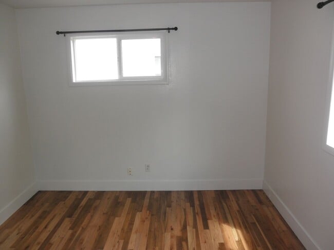 Building Photo - 1118 3rd St NW