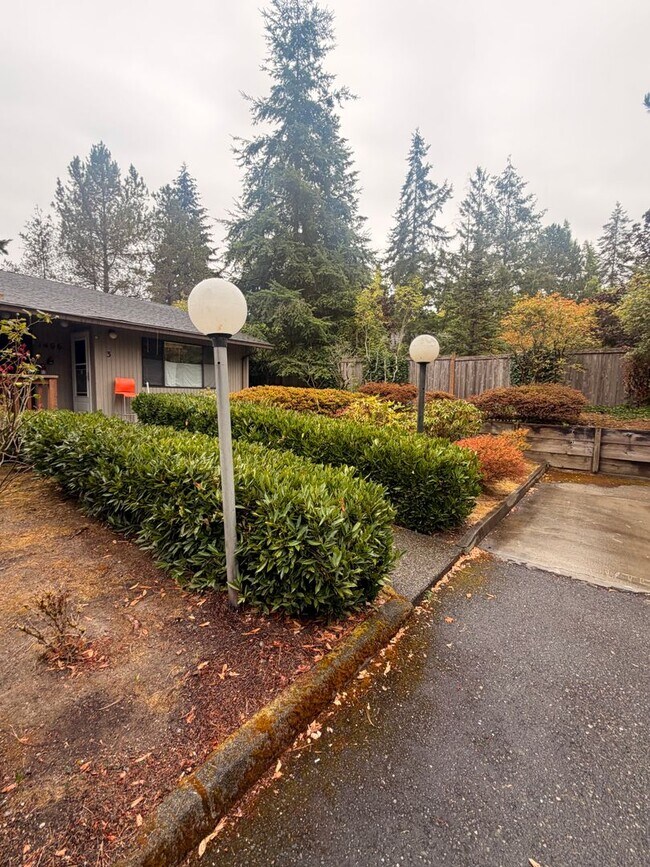 Foto del edificio - 1406 Bellevue Way NE