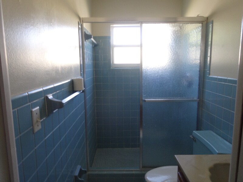 Building Photo - 1086 Holland St