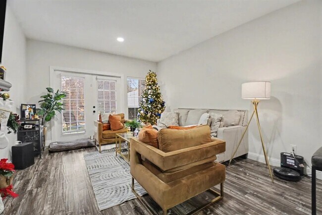 Foto del edificio - 8550 Fair Oaks Crossing