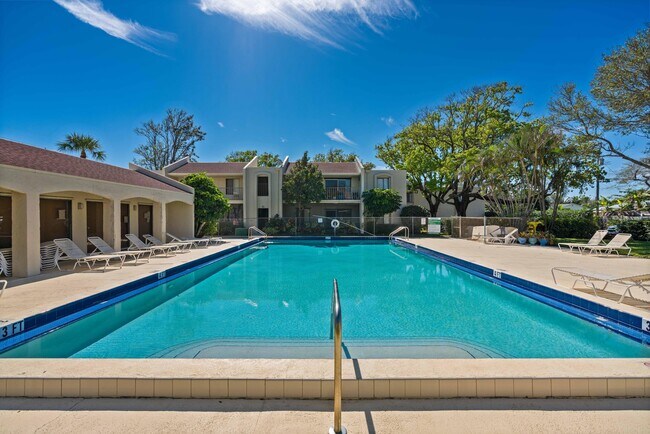 Foto del edificio - 150 Pineview Rd