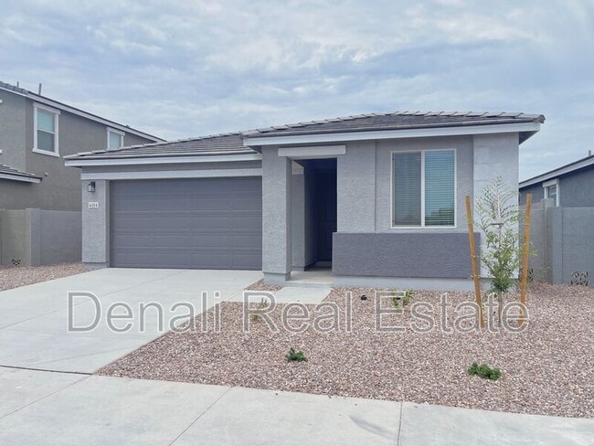 Building Photo - 6104 S Calderon