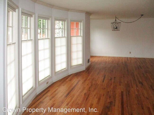 Foto del edificio - 4 br, 2 bath House - 2665 Alvarado Terrace S