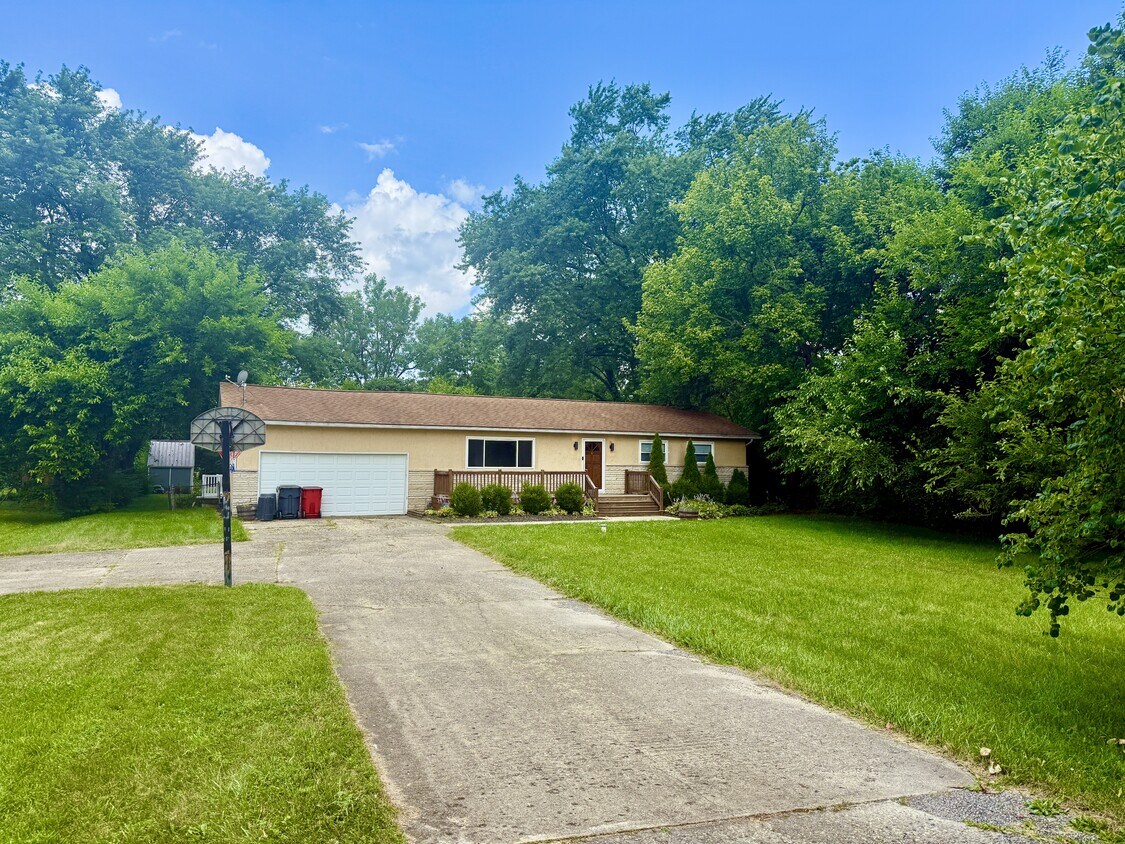 Foto principal - 1433 Alton Darby Creek Rd