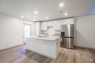 Building Photo - 8022 Elm Ave