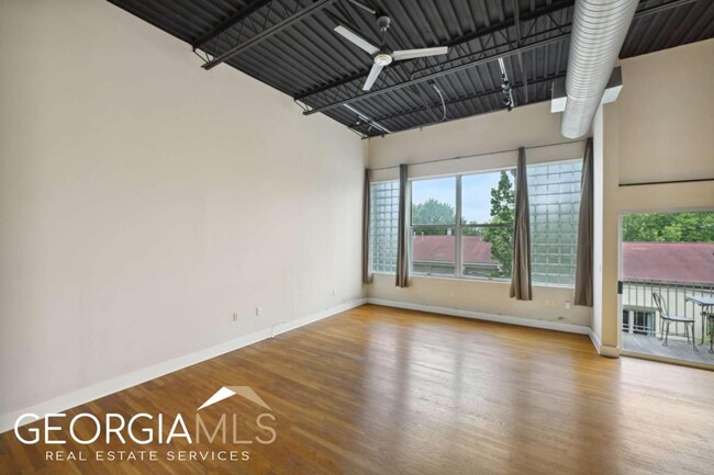Foto del edificio - 15 Waddell St NE