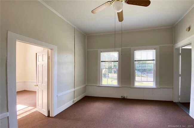 Building Photo - 5 Candlewood Hill Rd