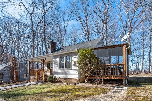 Foto del edificio - 3 Bedroom House in Forest