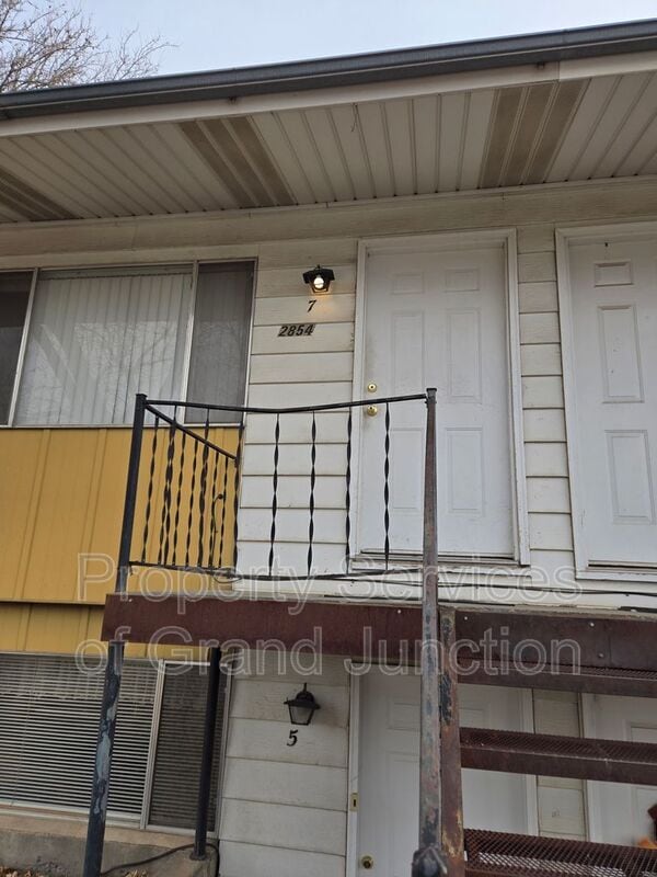 Foto del edificio - 2854 Elm Cir