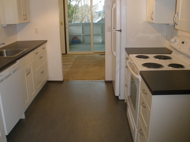 Photo - Bryant/Seattle House